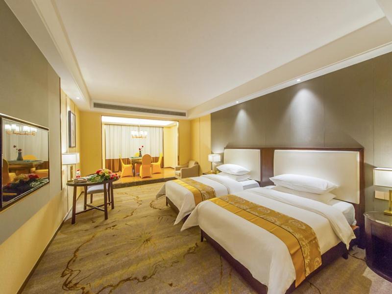 Vienna International Hotel Diecai Wanda High Speed ​​Rail Station Guilin Exterior foto